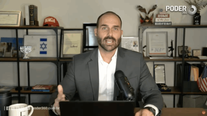Bandeira dos EUA foi uma excelente estratégia, diz Eduardo