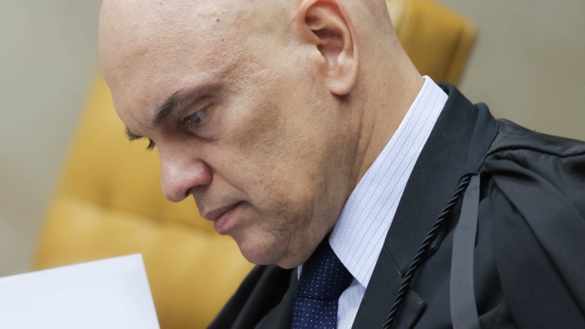 Câmara de BH declara Moraes “persona non grata” na cidade