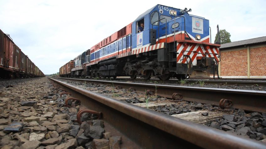 Comissão altera regras de licença ambiental de ferrovias privadas