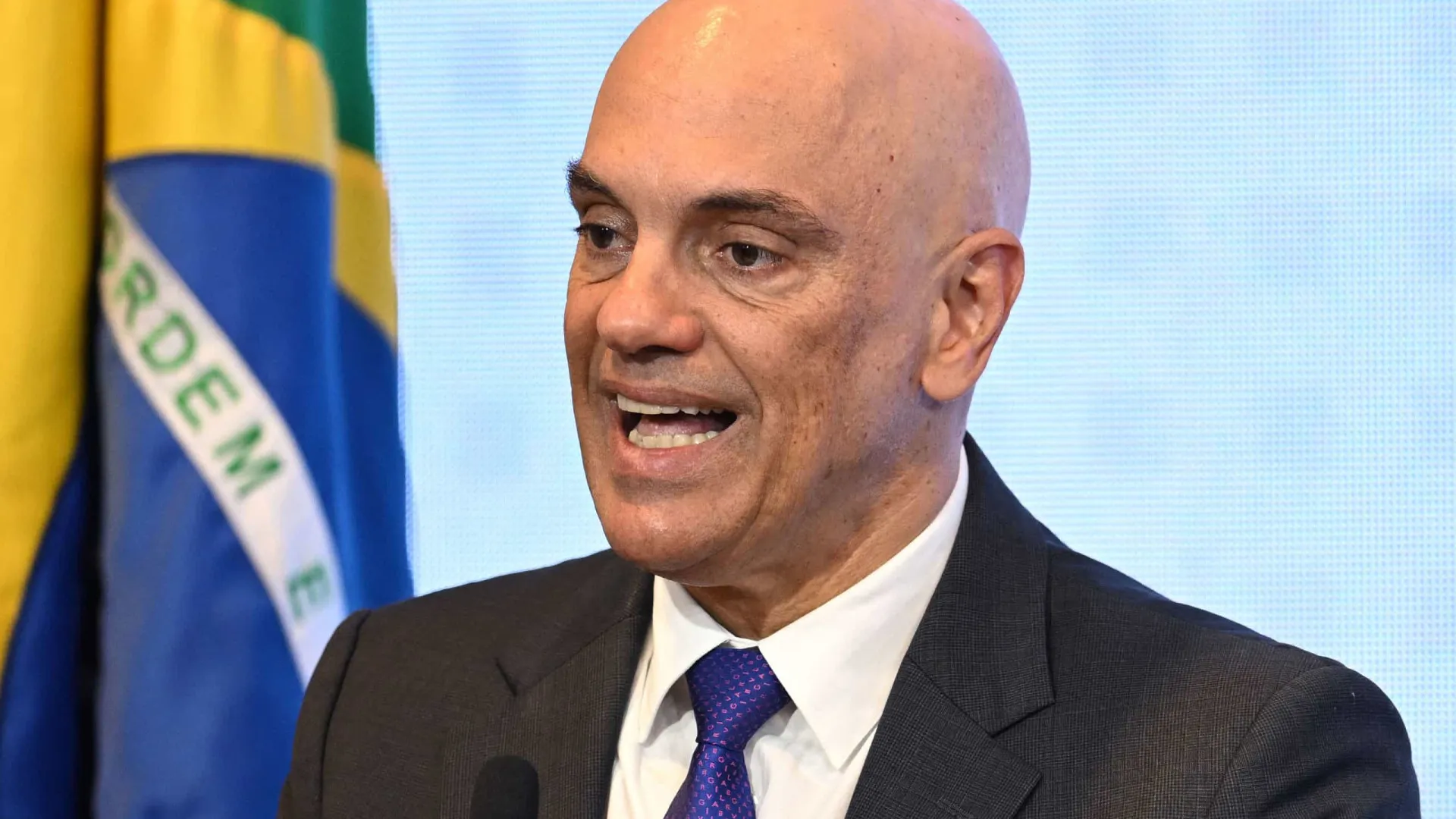 Moraes vota para condenar Bolsonaro por tentativa de golpe de Estado
