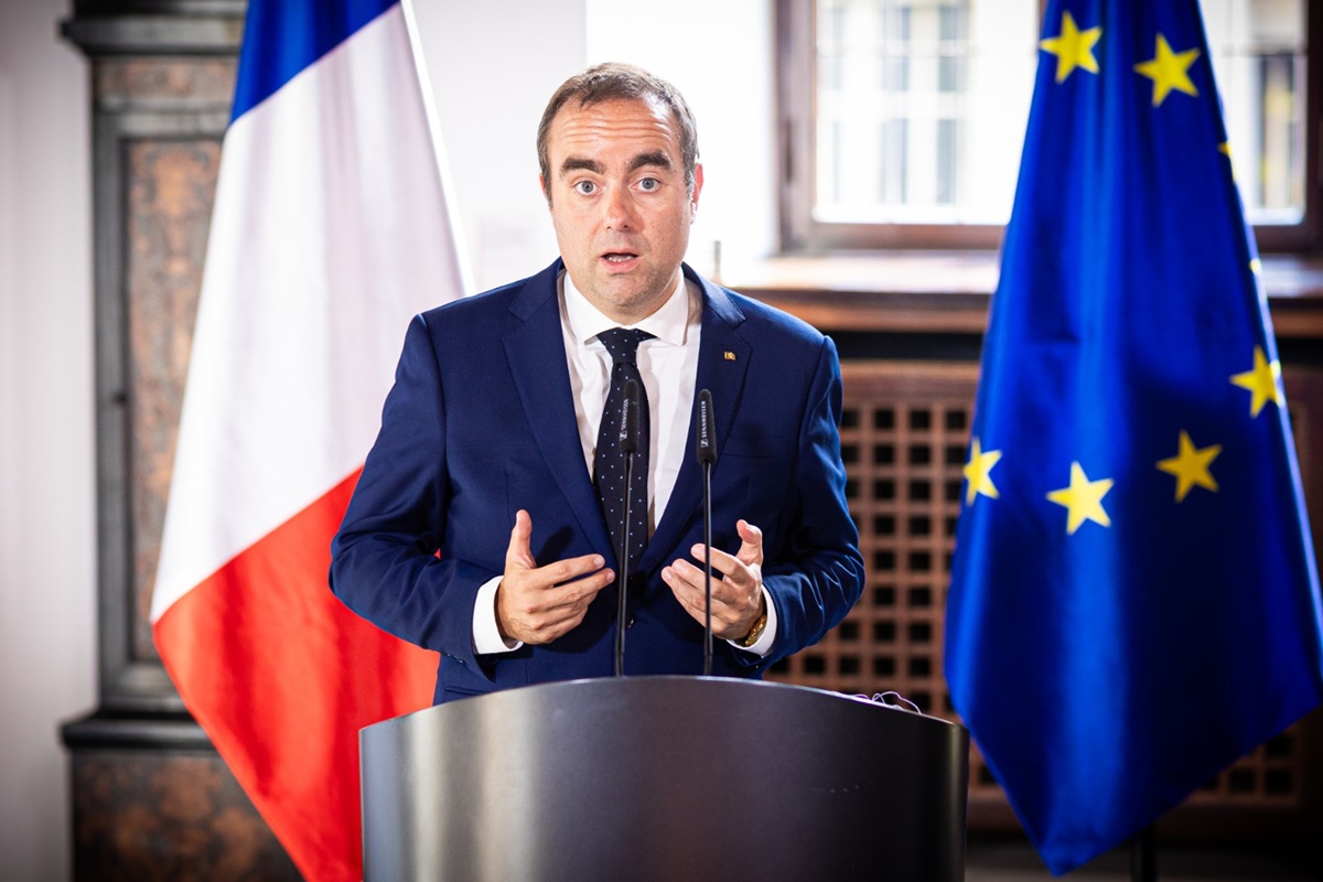 Macron nomeia Sébastien Lecornu como novo premiê da França
