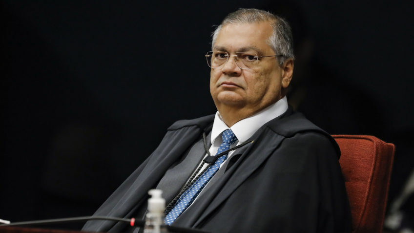 Dino: julgamento de Bolsonaro e aliados não é “excepcional”