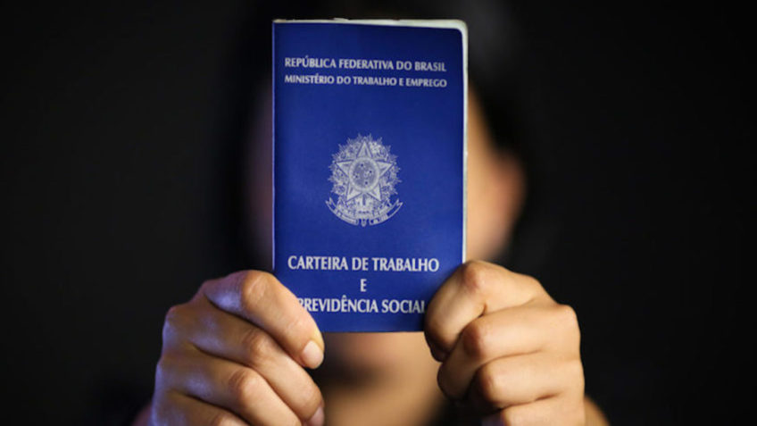 Brasil tem 4ª maior taxa de jovens sem estudo e trabalho, diz relatório