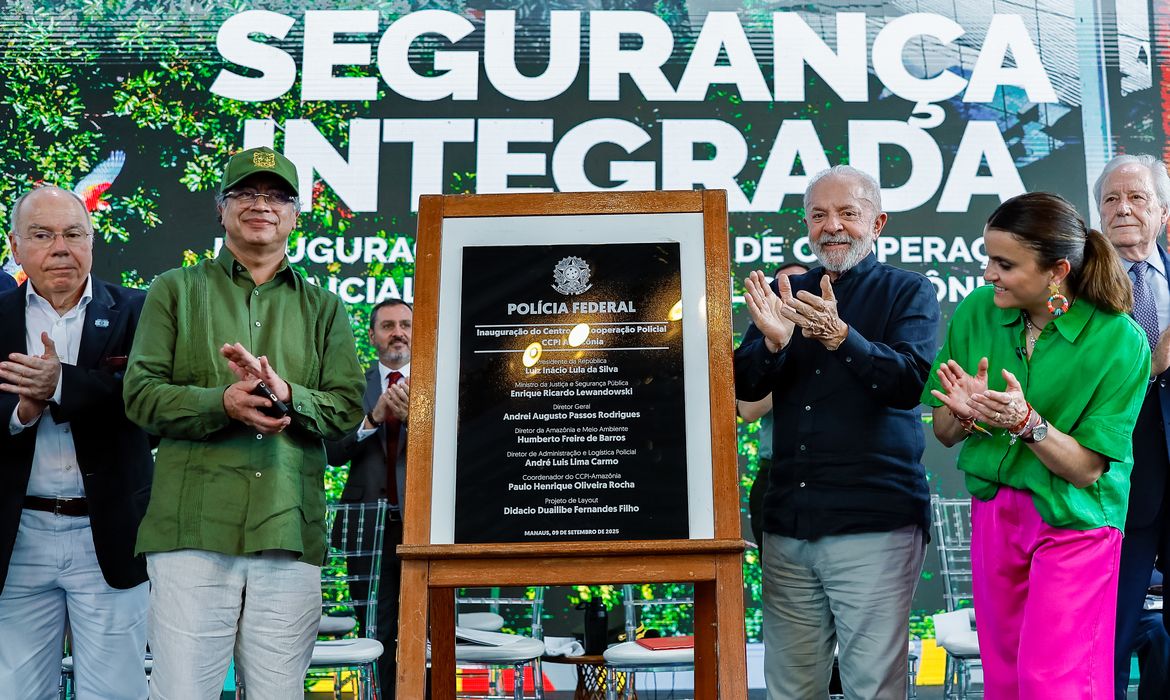 Países amazônicos não precisam de intervenções estrangeiras, diz Lula