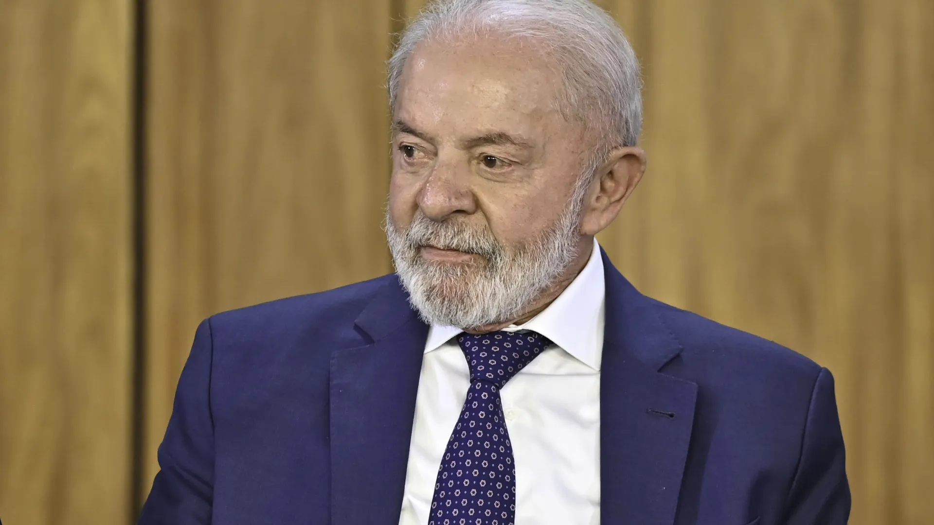 Após ameaça dos EUA, Lula manda recado a Trump e diz que Brasil é dono do próprio nariz