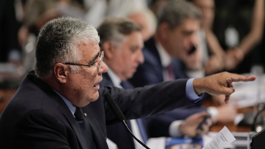 Senado pede que TCU audite contratos de tribunais para salas VIP