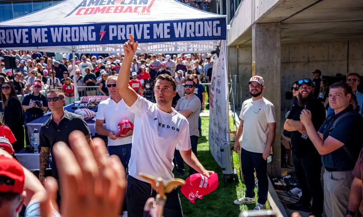 Aliado de Trump, Charlie Kirk é baleado e morre nos EUA