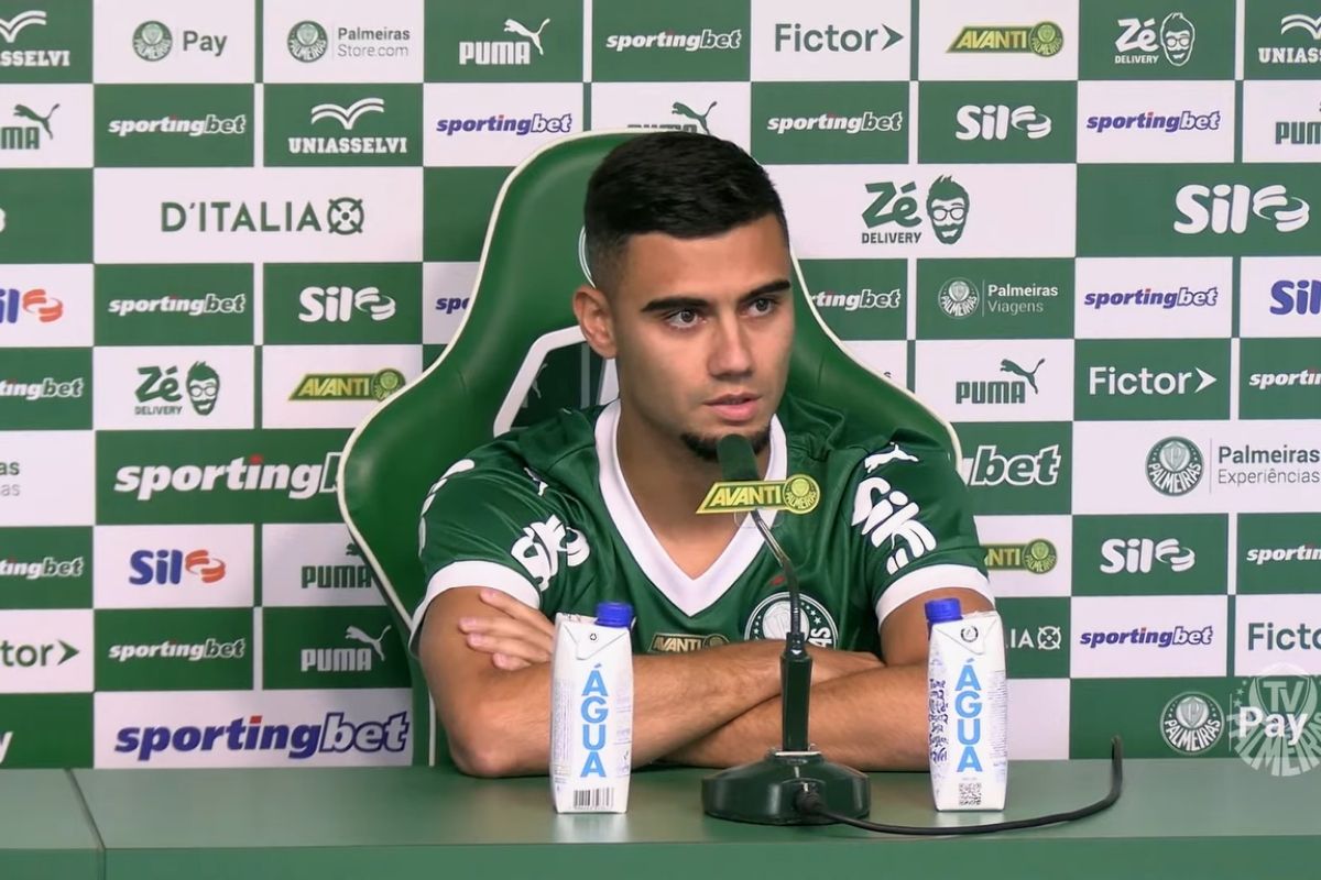 Andreas Pereira comenta falha na Libertadores: “Não ligo muito”