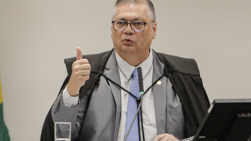 "Nem a ditadura ousou tanto", diz Dino sobre plano de matar Moraes