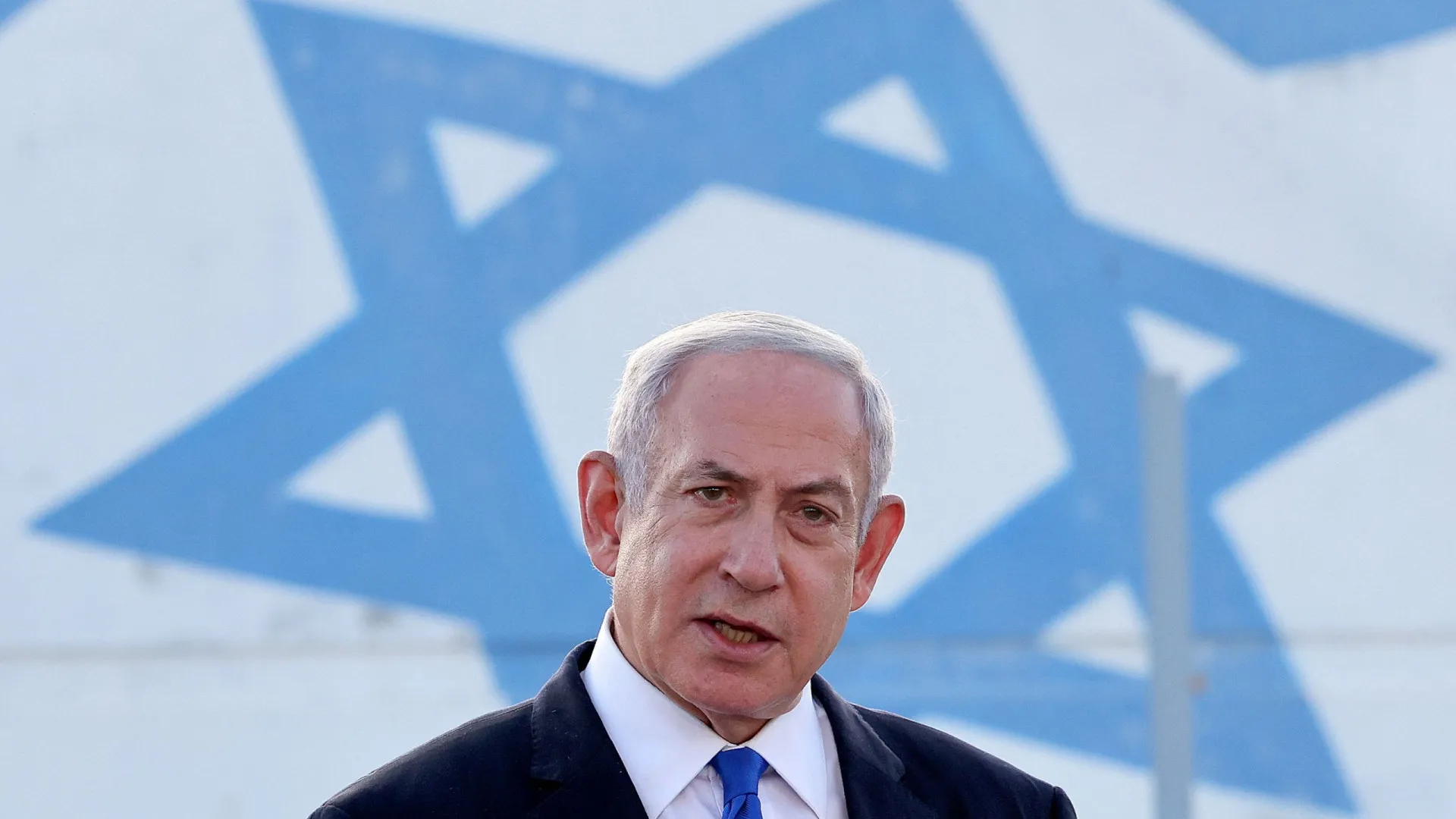 Netanyahu diz que não haverá Estado palestino e aprova mais assentamentos na Cisjordânia