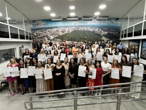 Mulheres são homenageadas em celebração ao centenário da primeira presidente da Câmara de Cuiabá