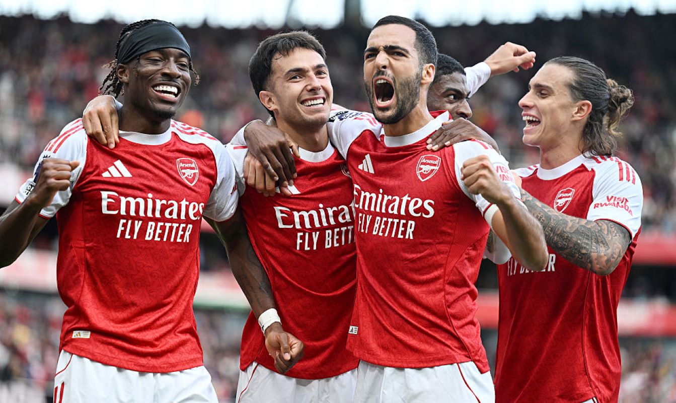 Arsenal vence Nottingham Forest e assume liderança da Premier League