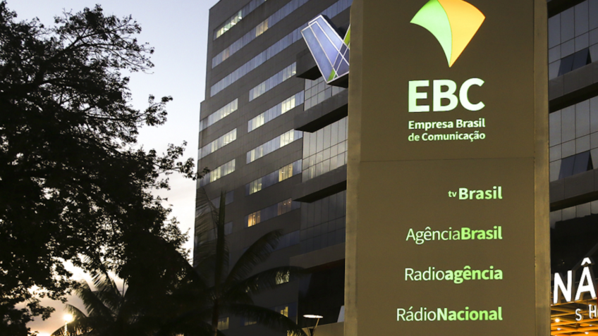 Comissão aprova isenção de taxas para rádios e TVs públicas da União