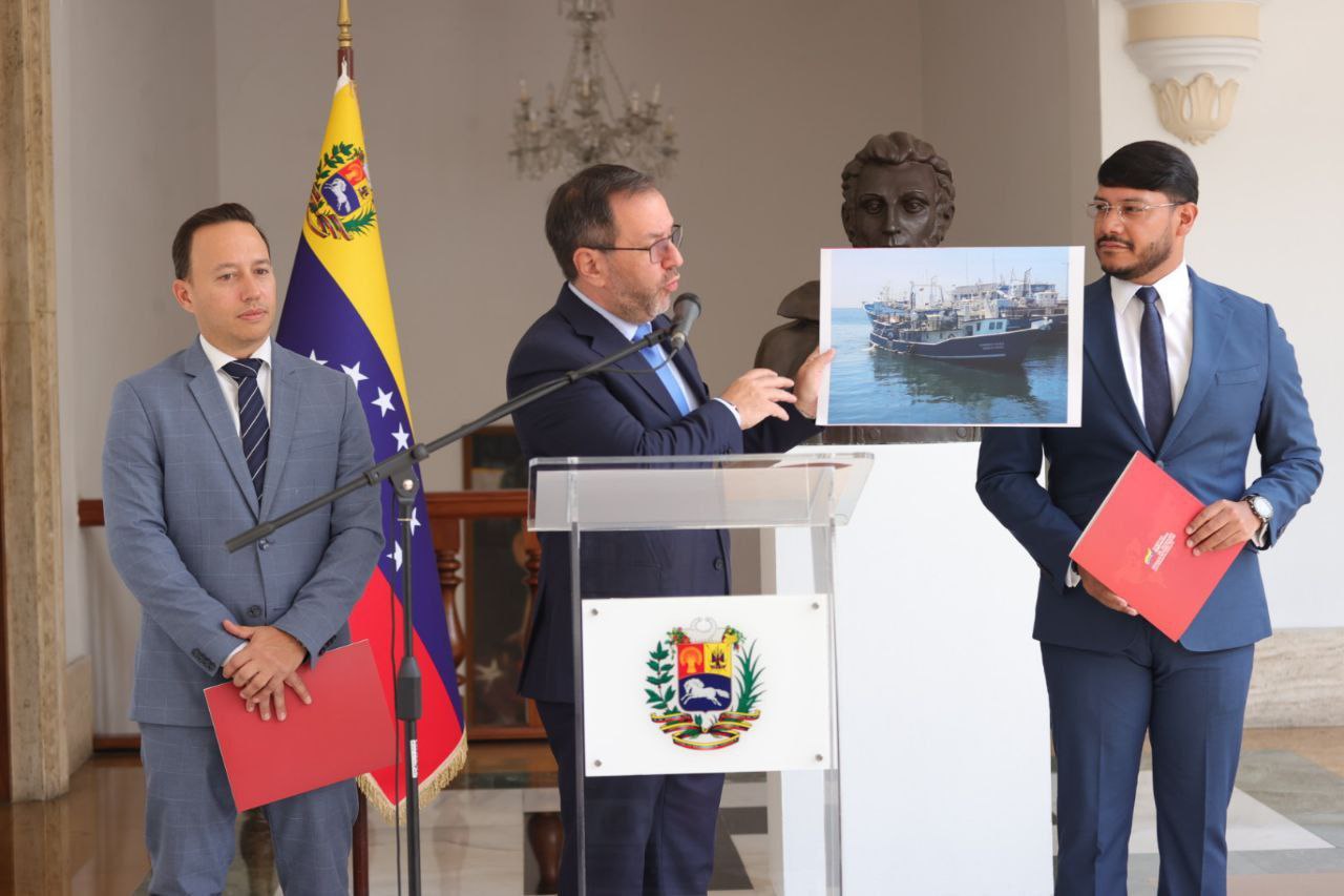 Regime Maduro acusa EUA de atacar barco de pesca da Venezuela