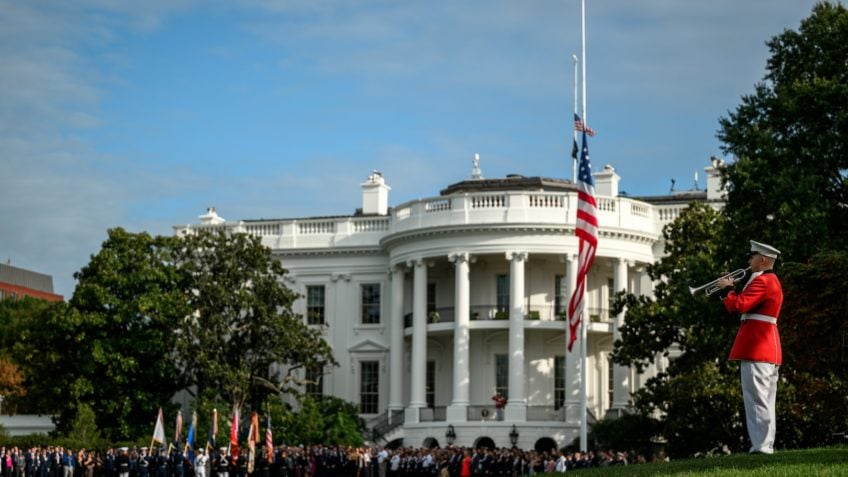 Casa Branca inicia construção de salão de festas de US$ 200 mi