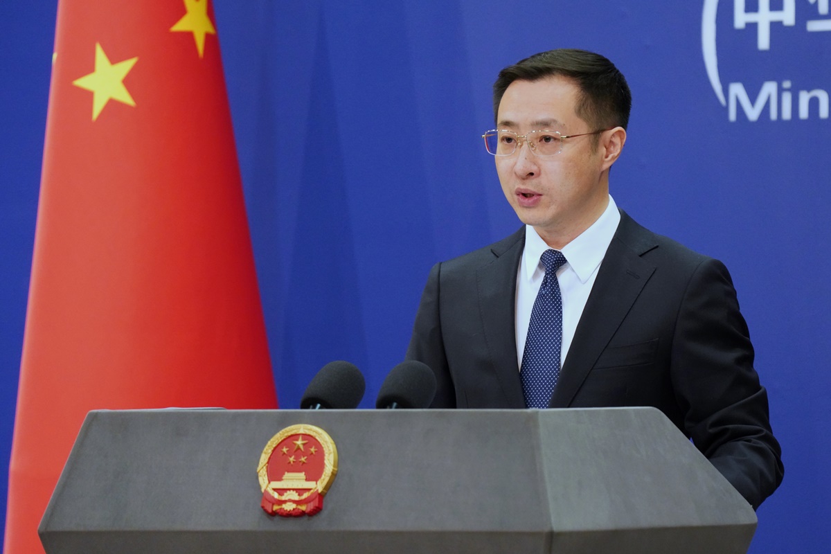 China condena envio de navios dos EUA à Venezuela: “Ameaçaram a paz”