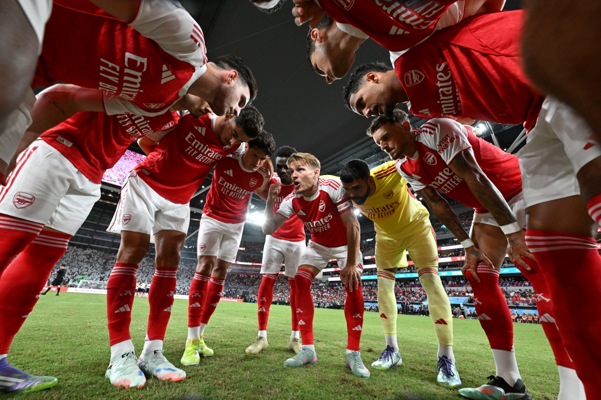 Champions League: Arsenal perde titulares para estreia. Saiba quais