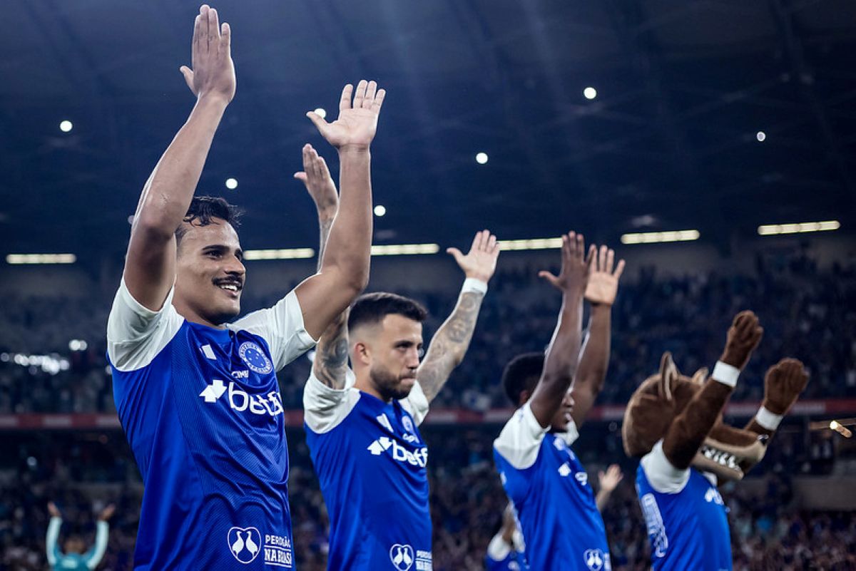 Brasileirão: Cruzeiro iguala marca de vitórias registrada em 2024