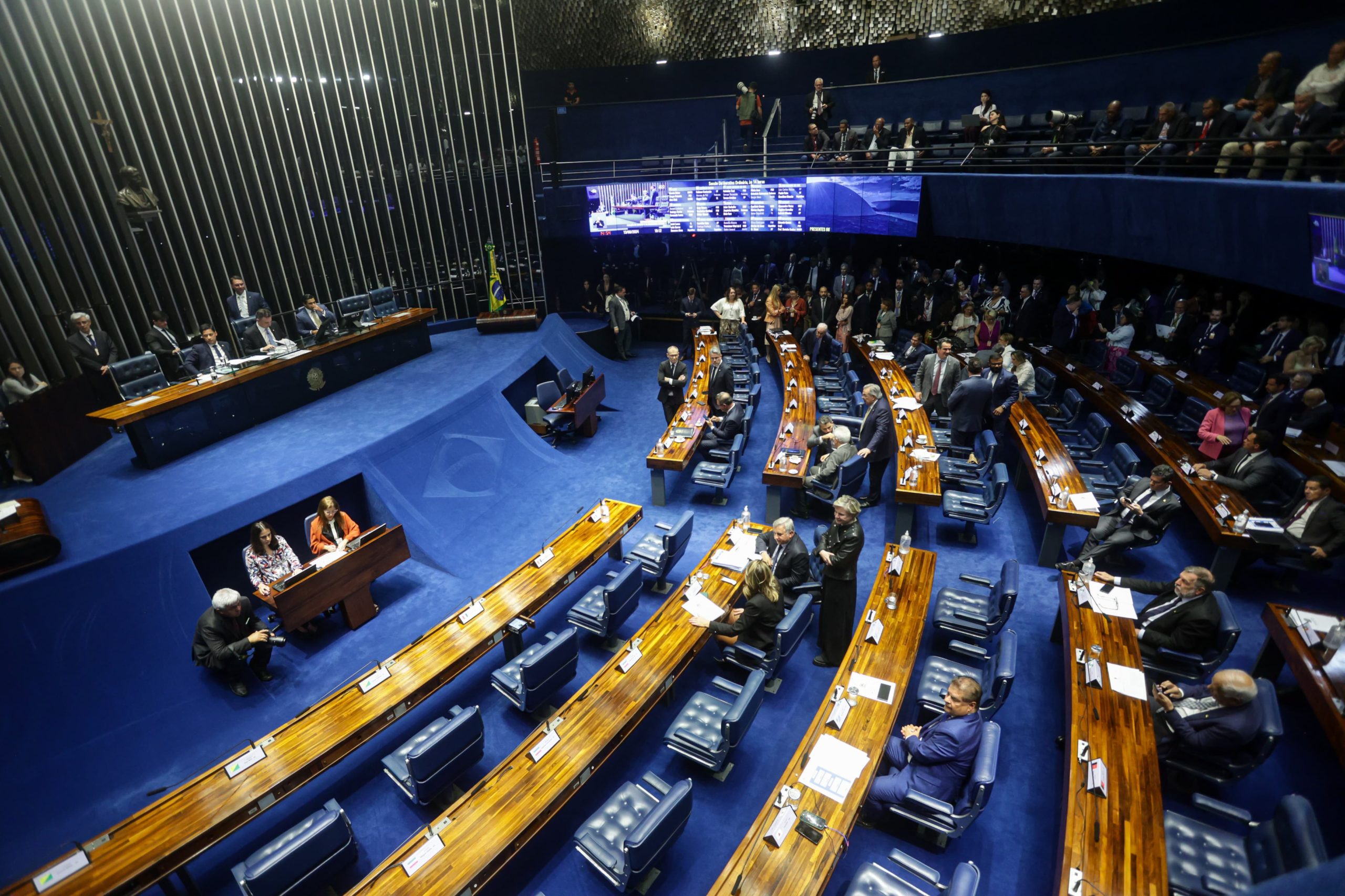 CAE do Senado aprova urgência de viabilização da MP do tarifaço