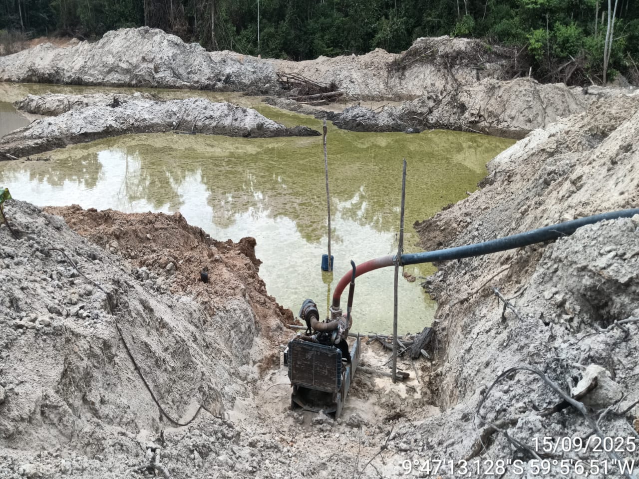 Batalhão Ambiental fecha garimpo ilegal e apreende maquinários em Colniza