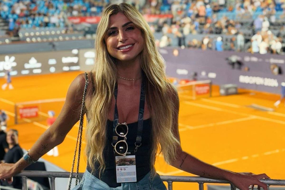 Após polêmica, jornalista Renata Heilborn mostra pedido de casamento