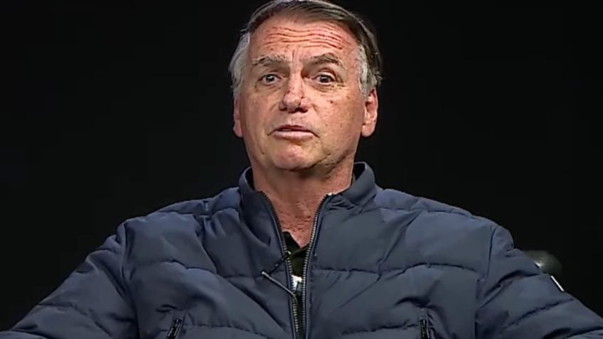 Bolsonaro tem diagnóstico de câncer de pele inicial, diz médico