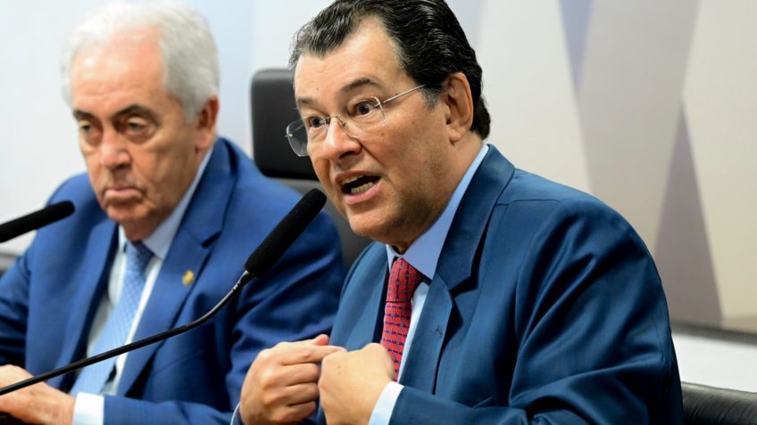 Comissão aprova projeto sobre comitê gestor do novo imposto IBS