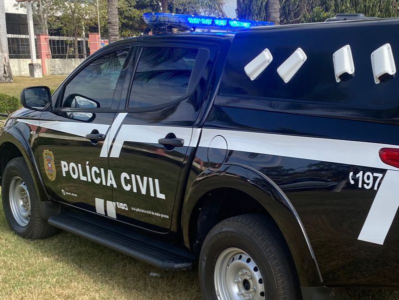 Polícia Civil prende três homens com mandados de prisão em aberto por roubos majorados