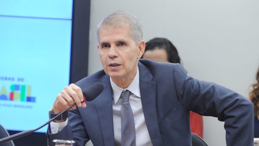Critério para distribuir verba de propaganda é audiência, diz Sidônio