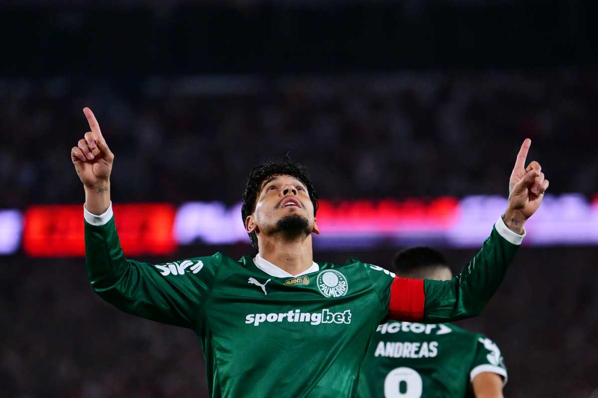 Gustavo Gómez bate recorde em jogo das quartas da Libertadores