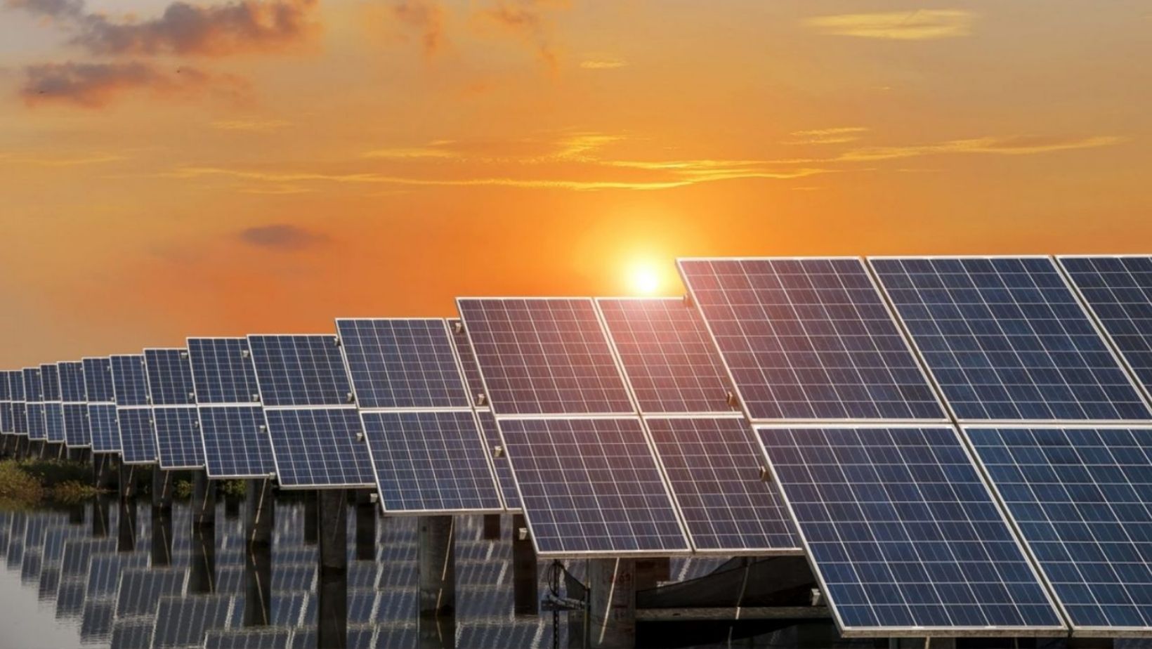 Brasil vive contradição: sobra de energia solar e conta de luz mais cara