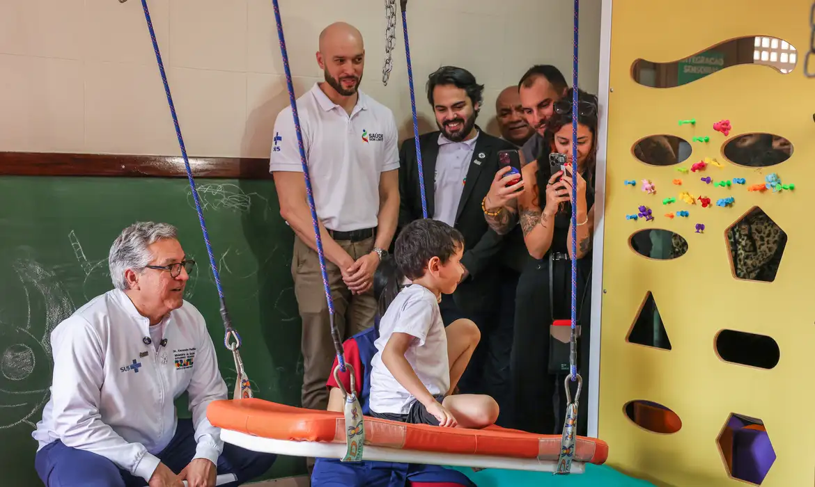 Autismo: nova linha de cuidado pede teste a partir dos 16 meses