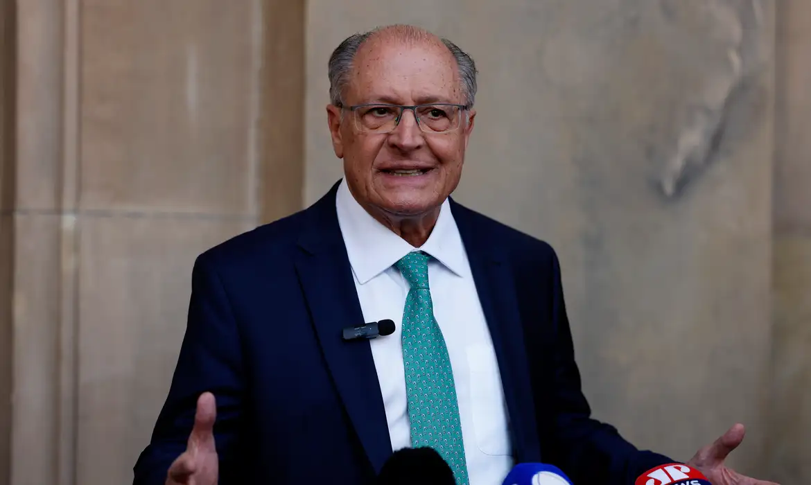 Alckmin diz que "Judiciário tem a última palavra" sobre anistia