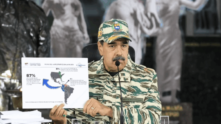Maduro anuncia treinamento militar de civis com armas