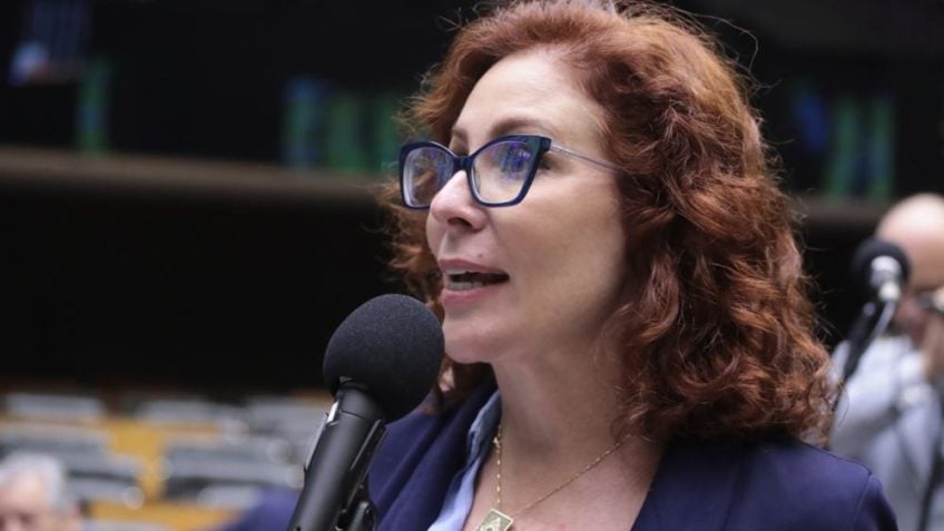 PF diz que fuga de Zambelli para Itália não atrapalhou ações do STF