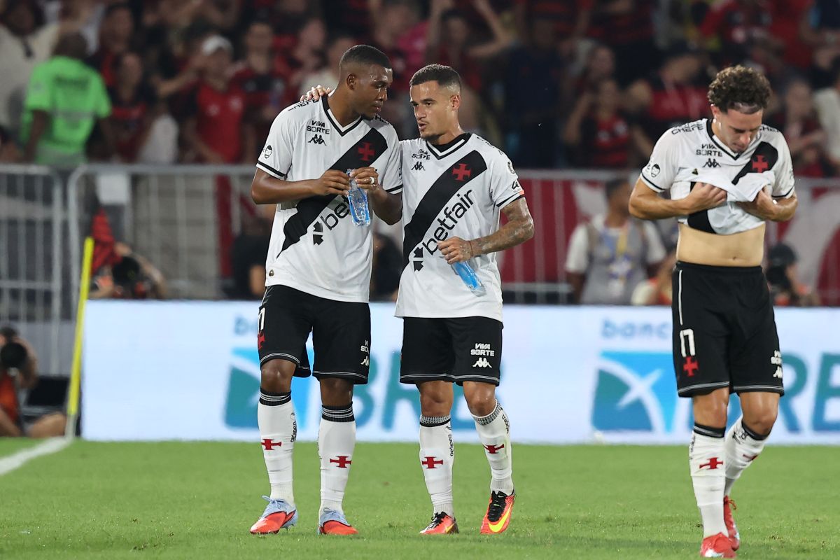 Vasco completa uma década sem vitória sobre o Flamengo no Brasileirão