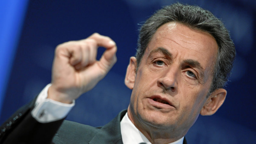 Advogados de Sarkozy querem que tempo na prisão seja o menor possível