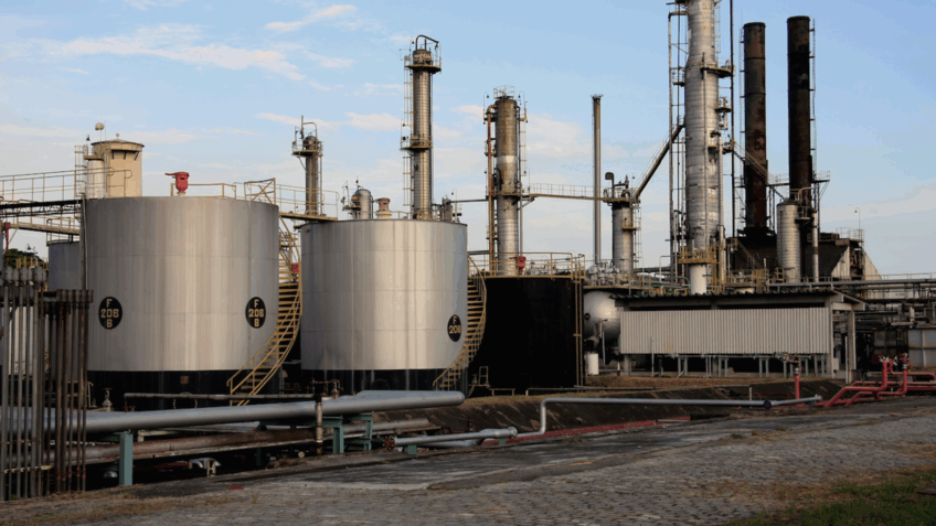 ANP interdita refinaria da Refit no Rio por suspeita de fraudes