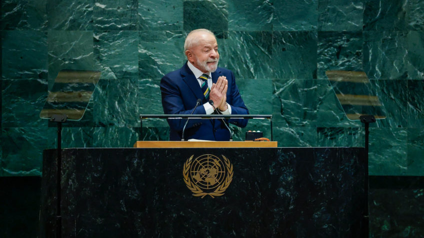 Planalto manteve diálogo com os EUA antes da conversa entre Lula e Trump