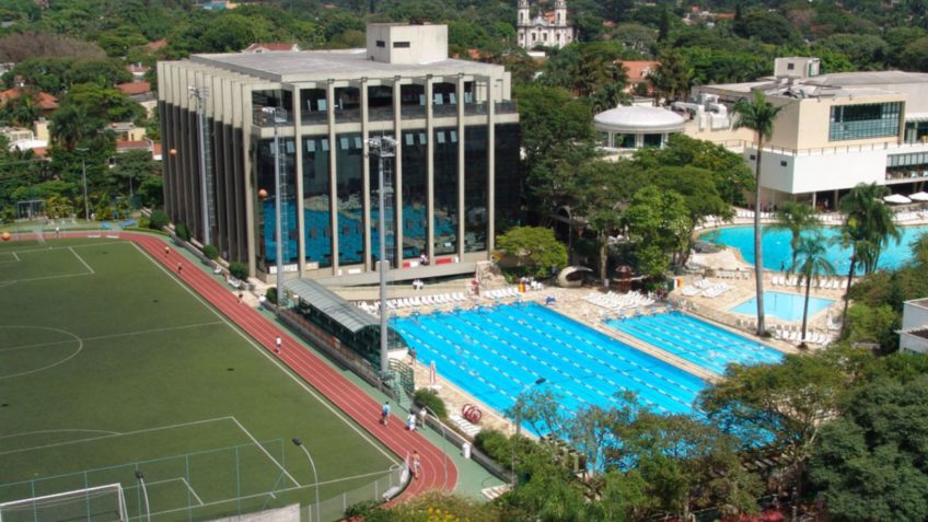 18 clubes sociais suspendem venda de bebidas destiladas em SP