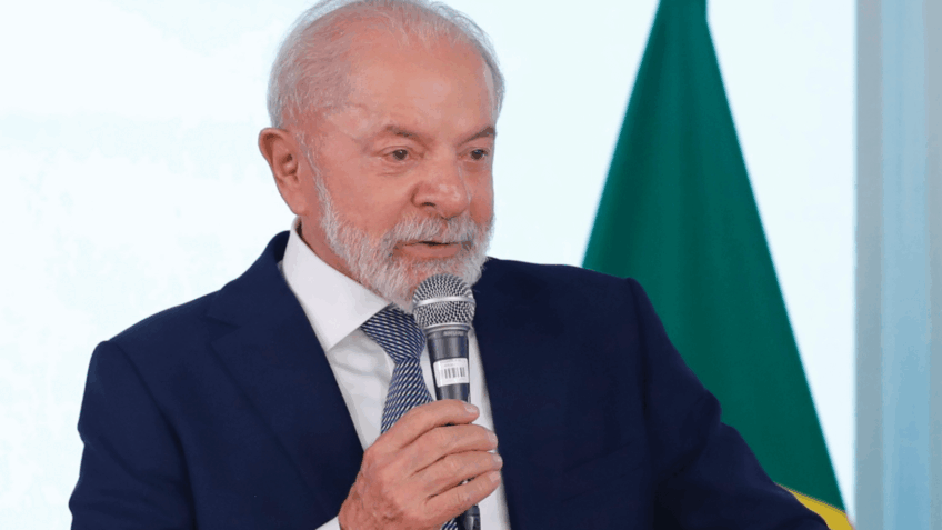 Ao vivo: Lula anuncia obras de drenagem em Belém