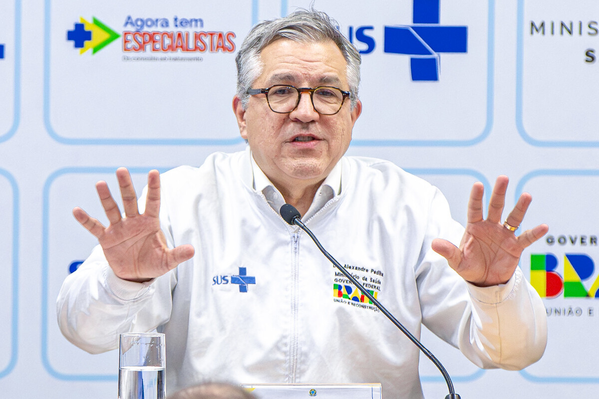 Brasil pede ajuda internacional diante da crise de bebidas com metanol
