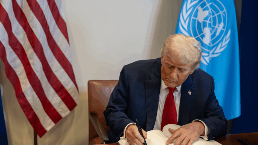 Trump ameaça o Hamas e estende prazo para paz em Gaza