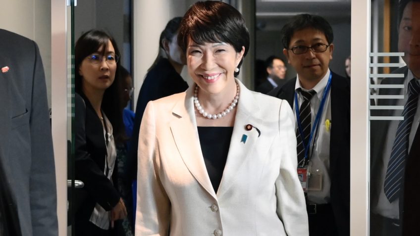 Japão: partido governista elege nacionalista como nova líder