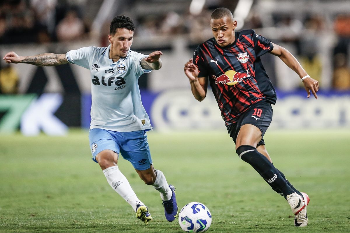 Diretor do Grêmio pede “rebaixamento de árbitros” após derrota