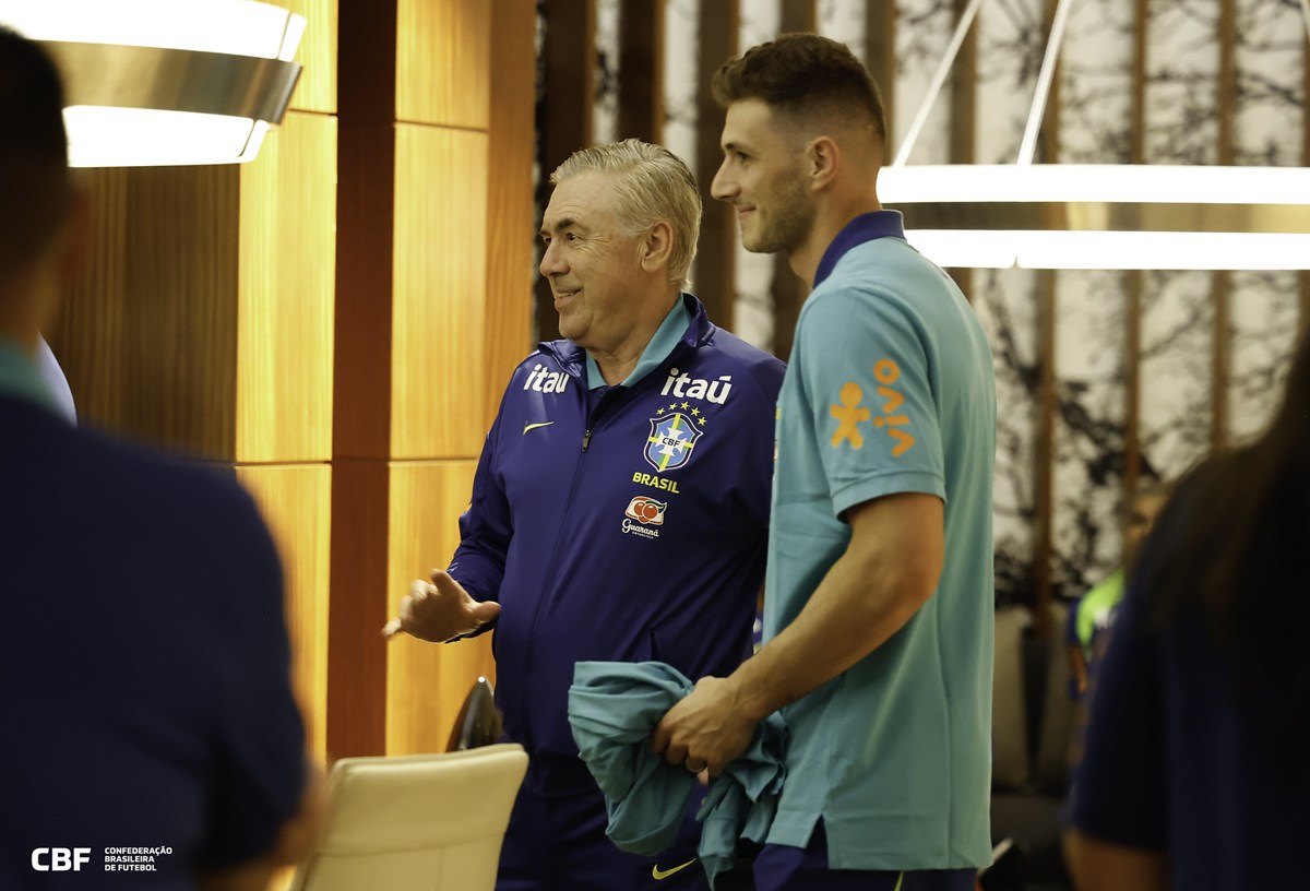 Fotos: Seleção começa a se apresentar em Seul para jogo contra Coreia