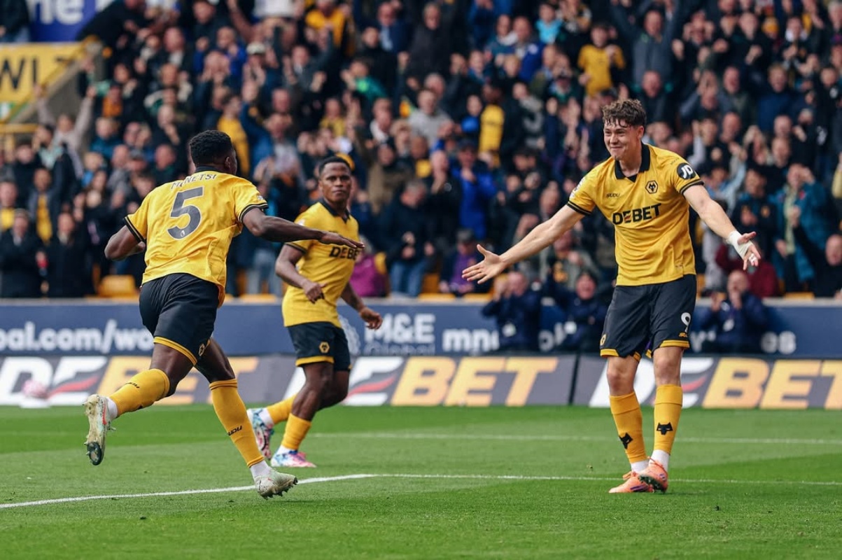Vídeo: Arias perde gol incrível em empate do Wolverhampton