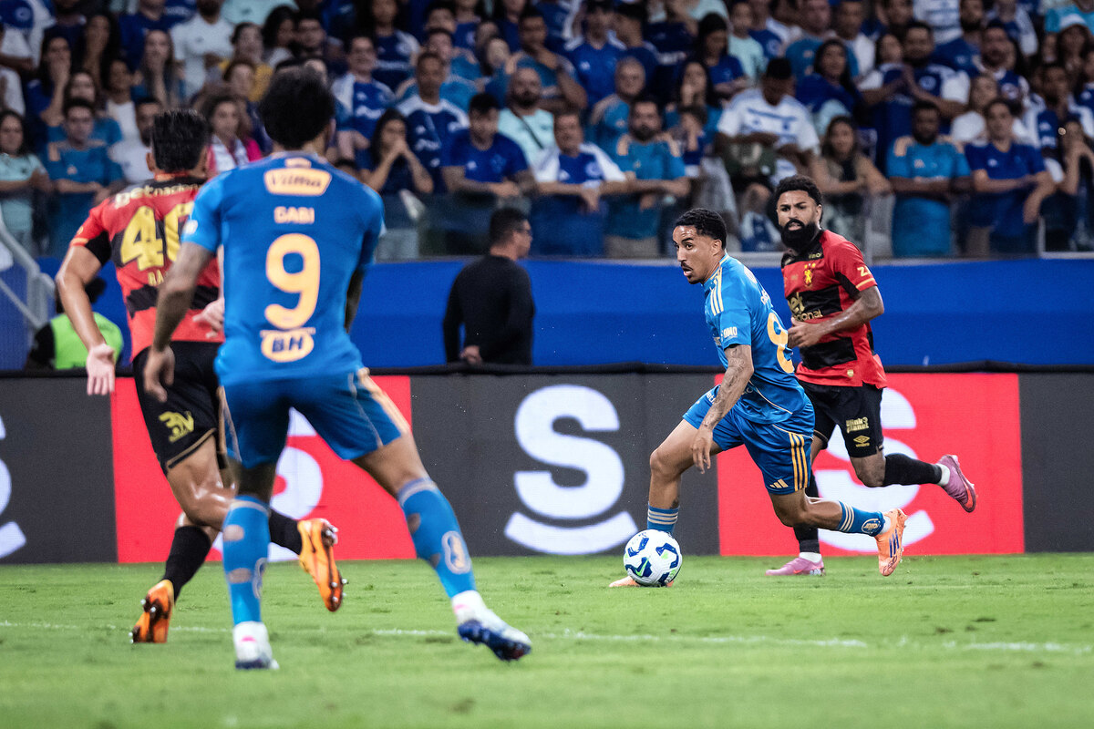 Cruzeiro empata com Sport em casa e segue em 3º lugar no Brasileirão