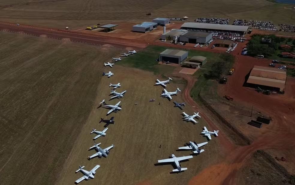 Conheça a nova fronteira agrícola que viralizou com mais de 20 aviões em fazenda de Goiás