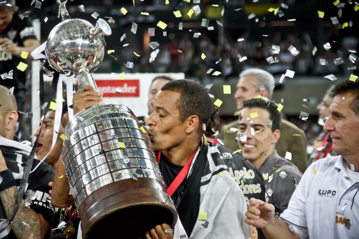 Ídolo do Galo detona trabalho de Sampaoli: “Inconsistente”